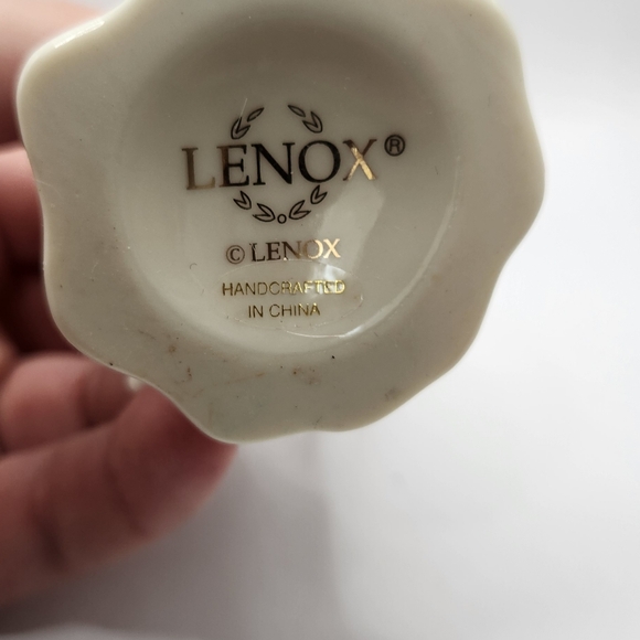 Lenox My Birthstone Angel Christmas Ornament - July Ruby - Picture 4 of 5